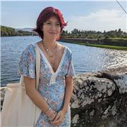 Native Portuguese speaker, 1 year experience tutoring english and Portuguese