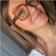 Laureata magistrale in Lingua e Letteratura Inglese, disponibile per lezioni, ripetizioni e aiuto compiti di inglese