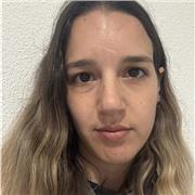 Soy Irene, tengo 26 años. He estudiado la carrera de educación infantil y ahora estoy terminando un máster en Atención Temprana. Tengo experiencia en dar clases particulares en todas las materias tanto de primaria y primeros cursos de instituto.