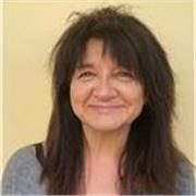 Diploma di Maestra d'Arte presso l'Istituto d'Arte di Firenze, offro lezioni private di Storia dell'Arte, disegno e Pittura.