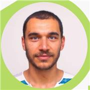 Soy bastante alegre y dispuesto a enseñar además de aprender, el conocimiento y interactuar es algo increible.