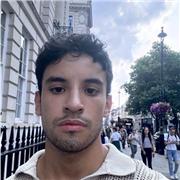 Nativo español imparte clases del idioma para extranjeros o estudiantes.