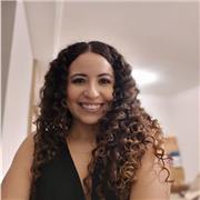 Dou aulas de marketing e comunicação social