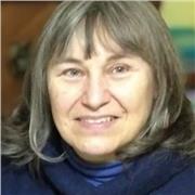 Französische Muttersprachlerin aus Épinal, Partnerstadt von Schwäbisch Hall, kreativ, geduldig und Musikerin