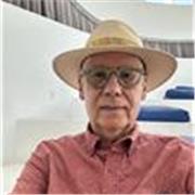 Doctor Periodismo. Profesor en Universidad Malaga por 25 años