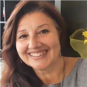 laureata in economia e commercio