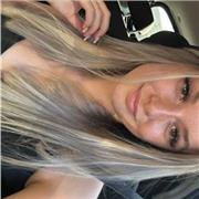 Lehrerin um Ihnen Nachhilfe beim Deutsch lernen zu geben