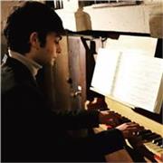 Laureato composizione, organo e composizione organistica, musica antica, offro lezioni di pianoforte, solfeggio e teoria musicale