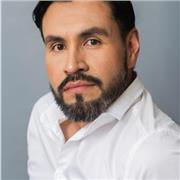 Maestro de expresión corporal y trabajo con la voz para ala escena