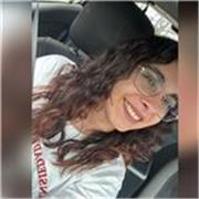 Licenciada en Bellas Artes. Estudiante de fotografía (finalizado) y vídeo en prácticas