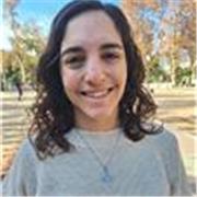 Profesora de natación apto para todas las edades y niveles.