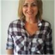 Titulaire d'un Master en traduction anglais, espagnol et FLE