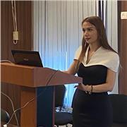 Professionelle Lehrerin: Mathematik, Physik, Russisch und Türkisch – Erfolgsorientiertes Lernen