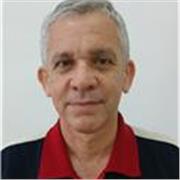 Maestro titulado en Cuba con documentos en proceso de homologación 