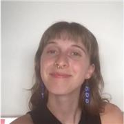 Sprachen-Tutor, die Kinder aller Altersgruppen unterrichtet (Deutsch, Französisch, Englisch, Italienisch).