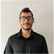 Estudiante joven con 3 años de experiencia en clases particulares y acompañamiento académico