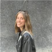 Profesora titulada en Master de Profesorado de Educación especializada en dibujo. Me encanta la educación y el arte.