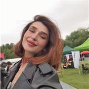 les étudiants étrangers qui ne apprennent pas français pour les aider à faire leurs devoirs