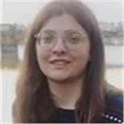 Laureata in Mediazione Linguistica impartisce lezione di inglese, francese e spagnolo