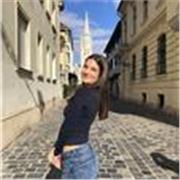 Joven estudiante de biotecnología , me gusta estudiar y disfruto enseñando, formada en educación también.