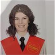 Estudiante de Pedagogía de la Danza Clásica con un C2 de inglés y matrícula de honor en bachillerato. 