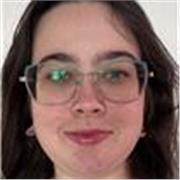Profesora de Historia, en segundo de carrera de Historia imparte clases online de Historia y Sociales para ESO y Bachillerato.