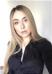 Profesora de inglés, nativa en la lengua, conocimiento pedagógico con niños, adolescentes y adultos, manejo de tics. enfoque conversacional y teórico práctico