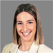 Profesora graduada  en Nueva York en educación y psicología 