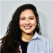 Domina el marketing digital conmigo  10 años de experiencia ayudando marcas a brillar . Aprende a atraer, vender y crecer con estr