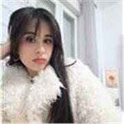 Me defino como una chica cercana y proactiva, me gustaría dar clase a niños de los 3 a los 10 años.