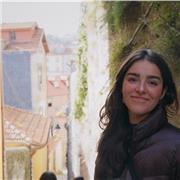 Soy Ana, estudiante de 5° de medicina. Imparto clases a niños de primaria y la ESO de cualquier asignatura, biología, química, mates, lengua, sociales, historia… Llego dando clases 5 años y tengo experiencia en todos los cursos. Busco alumnos en la zona d