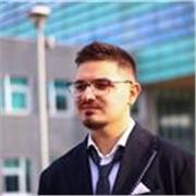 Laurea in culture digitali e della comunicazione con tesi sugli approcci pedagogici e teorie didattiche, studente di filologia mod