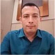 Profesional de la ingeniería con 5 años de experiencia.