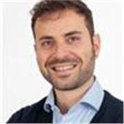 Laureato in Management con esperienza lavorativa in amministrazione e controllo di gestione impartisce lezioni di economia