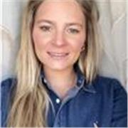 Niños de primaria, secundaria. 
Eficiente, paciente y trabajadora