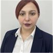 Ich bin Grundschullehrerin und unterrichte auf Englisch im Bereich der Sekundarstufe.