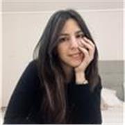 Soy licenciada y máster en la especialidad de interpretación musical, piano. En mis clases aprenderás teoría, repertorio, técnica, musicalidad y desenvolvimiento musical