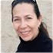 Dirijo mis clases de yoga orientadas hacia una buena técnica de cada asana para lograr la mejor conexión cuerpo, mente, espíritu. Me gusta impartir clases a personas de cualquier edad. Hatha yoga y Ashtanga yoga