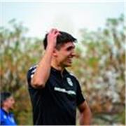 Entrenador de futbol apto para todas las edades priorizando educar en valores. Granada. 