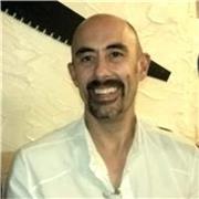 Friendly, approachable, experienced yoga teacher specialising in newcomer to Yoga 