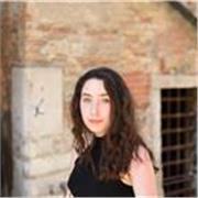 diplomata al liceo classico, sono studentessa del primo anno di ingegneria meccanica a Padova