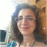 Docente di ruolo alle scuole superiori con esperienza di oltre 15 anni, impartisce lezioni private di economia aziendale a all'ora