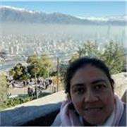 Maestro de español con más de 15 años de experiencia con niños y adultos