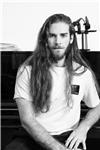 Profesor de piano, armonía y teoría musical, composición, improvisación, orquestación y producción musical