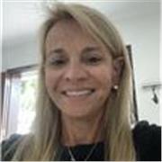 Prof de français Fle, j´enseigne á des étudiants et á des adultes, á tous les niveaux, á distance.