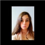 Profesora capaz de impartir todas las asignaturas y etapas de infantil y primaria debido a mi experiencia estudiantil y docente.