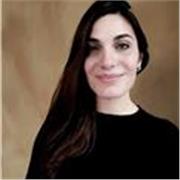 Native English tutor offering online lessons for children, teens, and adults