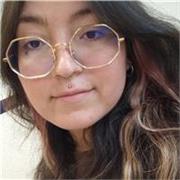 Spanisch Online und Vor Ort Tutorin, die Kinder und Erwachsene aller Altersgruppen unterrichtet