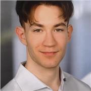 Englisch-Helfer der auch gern Geschichte und Deutsch anbietet