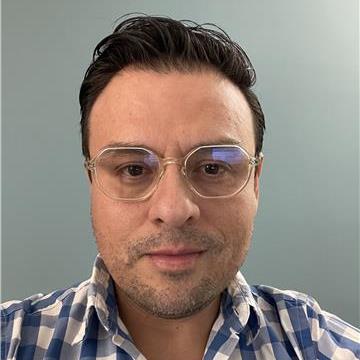 Maestro de química con experiencia en áreas de la salud
